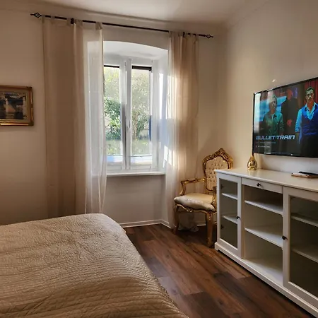 Marina - Free Parking Apartment *