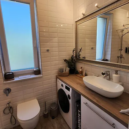 Marina - Free Parking *