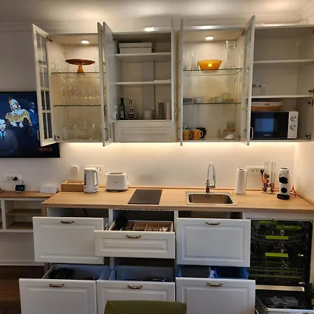 Marina - Free Parking