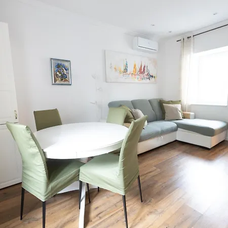 Marina - Free Parking Apartment *