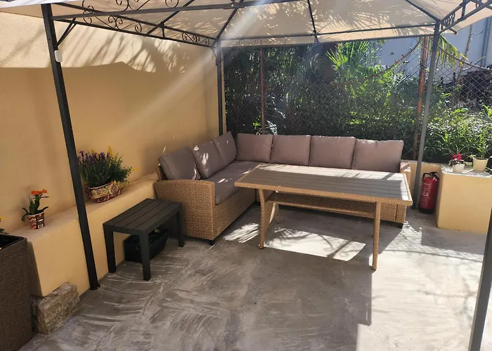 Marina - Free Parking *