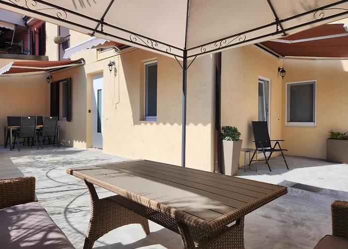 Marina - Free Parking Izola