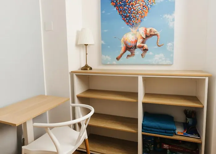 Marina - Free Parking *